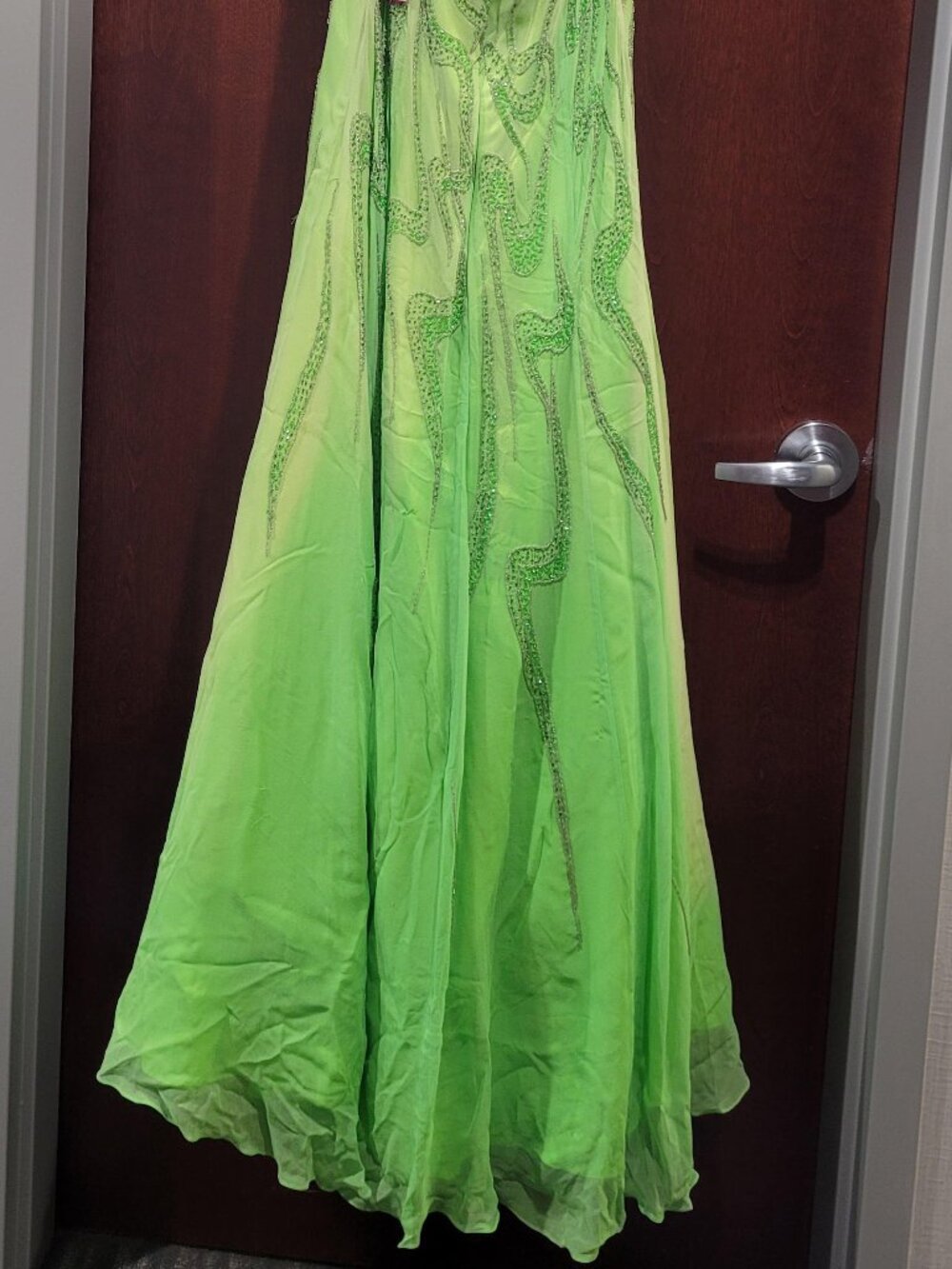 Mori Lee AP6063 Size 22 Green Prom Dress - Picture 6 of 6